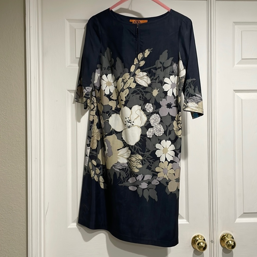 Tory Burch dress size 4.